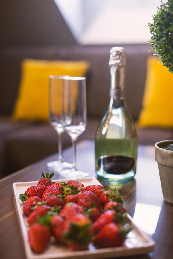 Apartments Marconio Wellness Club Belgrado Esterno foto